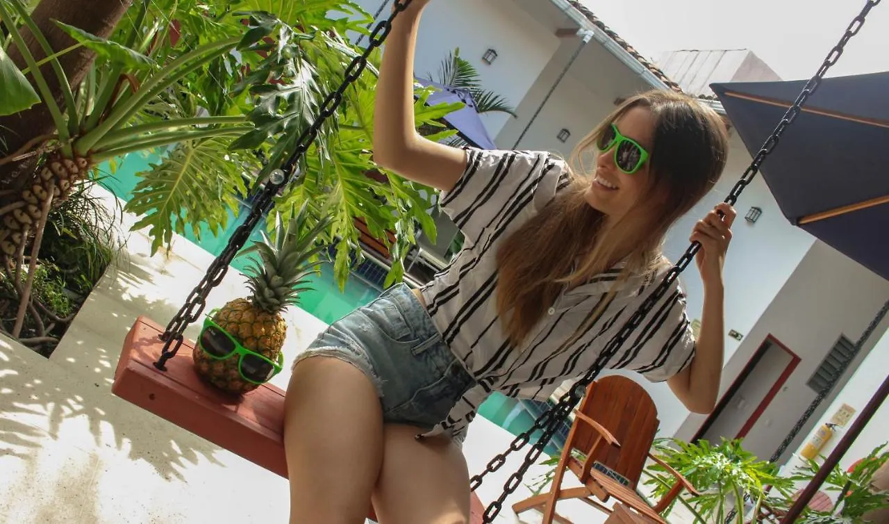 La Vaina Cali Hotel 2*,  Colombia