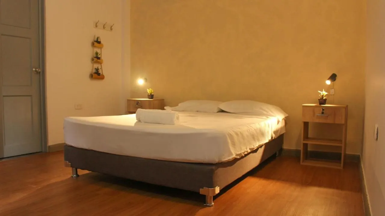La Vaina Cali Hotel Guest house